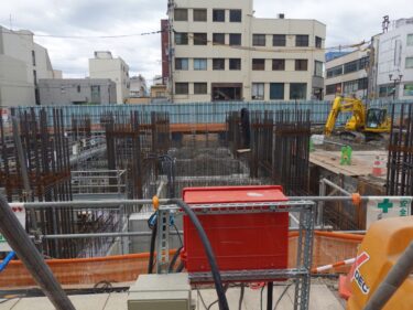 【南通り再開発工事記録39】（2026.5下）鉄骨工事③・基礎型枠組立